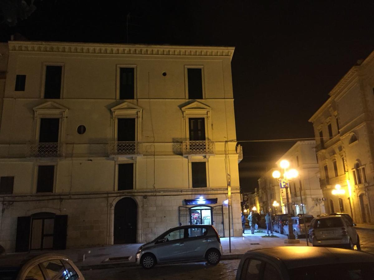 Sax B&B Palazzo Sarro Trani Zewnętrze zdjęcie